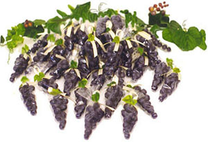 grape cluster favors